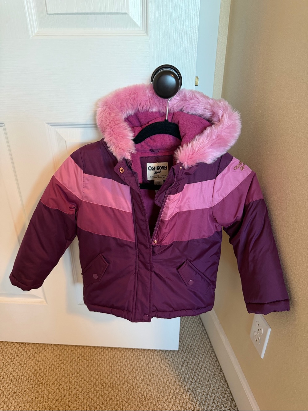 OshKosh B'gosh Girls' Puffer Jacket with Faux Fur Hood